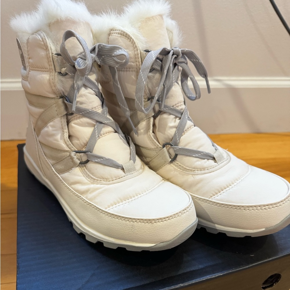 Ladies Sorel Whitney Lace Up Booties